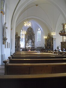 Neuhaus-Kirche innen.jpg