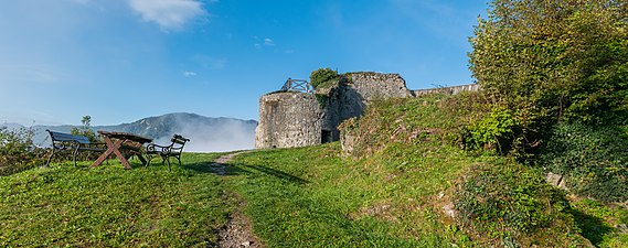 Tolmin Castle Author: Krzysztof Golik