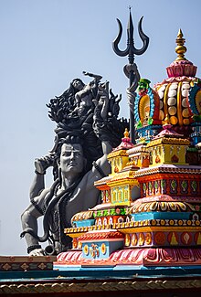 Aazhimala Shiva sculpture.jpg