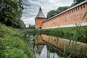 Kopytenskaya Gate Tower of the Smolensk Kremlin, Smolensk Photograph: Николай Смолянкин Licensing: CC-BY-SA-4.0