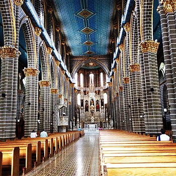 5. Interior of Basílica de la Inmaculada Concepción in Jardín, Antioquia, Columbia Photograph: Anacanop Licensing: CC-BY-SA-3.0