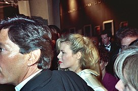 Kim Basinger (2106642264).jpg