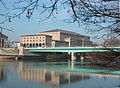 Schlossbrücke und Stadthalle in Mülheim