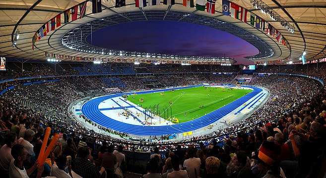 "Berliner_Olympiastadion_night.jpg" by User:Tobi 87