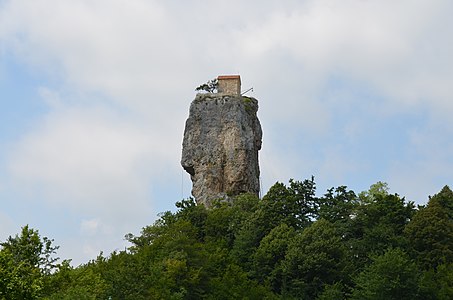 Katskhi pillar and Maximus the Confessor church By Jaba1977