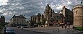 Le château de Vitré : la façade, vue générale 3 (depuis la place du château)