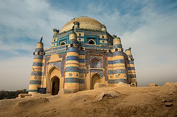 Tomb of Bibi Jawindi Photograph: Moiz Ismaili Licensing: CC-BY-SA-4.0