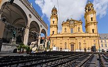 München Odeonsplatz 01.jpg