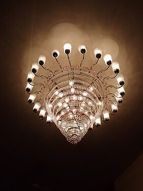 Chandelier ঝাড়বাতি