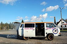 Bussiriot-saaremaal.JPG