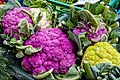 Deutsch: Bunter Blumenkohl auf dem Freiburger Münstermarkt