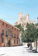 Castillo de Almansa y Ayuntamiento.