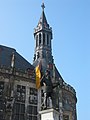 The Karlsbrunnen with the refurbished Karl-statue