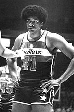 Thumbnail for File:Wes Unseld 1975.jpeg