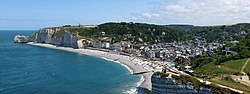 Thumbnail for File:Vue d'Étretat.jpg