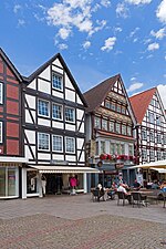 Thumbnail for File:Rinteln Marktplatz 10-11.jpg