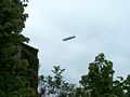 Deutsch: Meersburg mit einem Luftschiff über dem See.