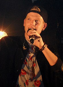 Pentatonix scott (cropped).jpg