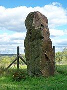 Le Tartre-Gaudran Menhir.jpg