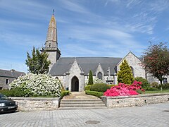 Eglise Malguénac3.JPG