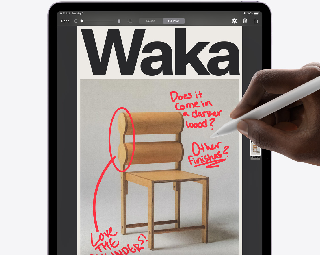 Een Apple Pencil Pro annoteert een screenshot van Safari op een iPad Pro.