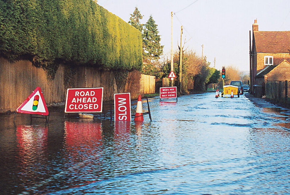 Groundwater flooding of roads in Berkshire. BGS © UKRI