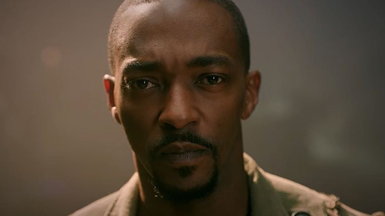 Anthony Mackie as John Doe staring at the camera in Twisted Metal Season 2